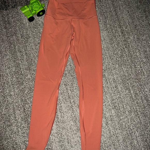 SOLD-Lululemon Bra and leggings set Wunder Under Luxtreme - Picture 3 of 6